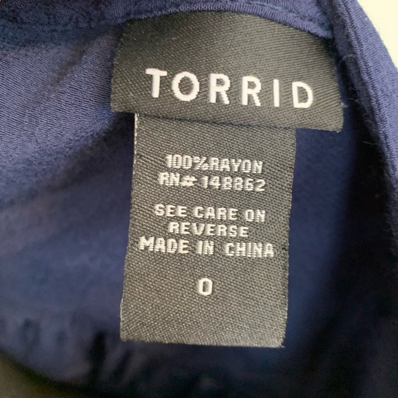 Torrid Blue Sleeveless Top sz 0 - Picture 3 of 3